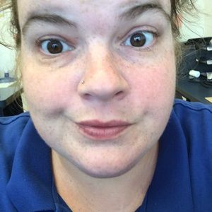 Meet your Posher, Rebekah